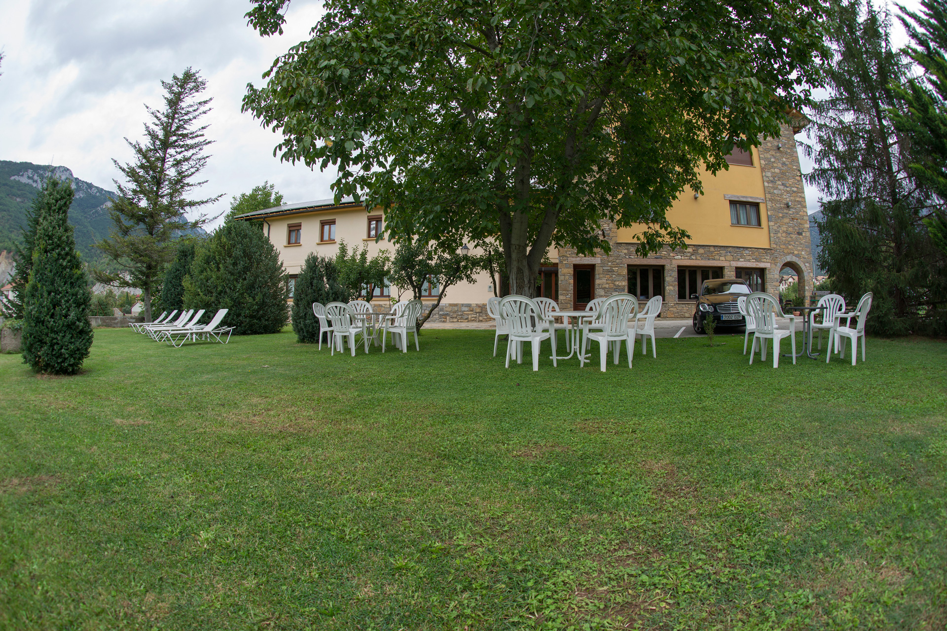 Hotel los Nogales - Campo (Huesca) - Pirineo Aragonés