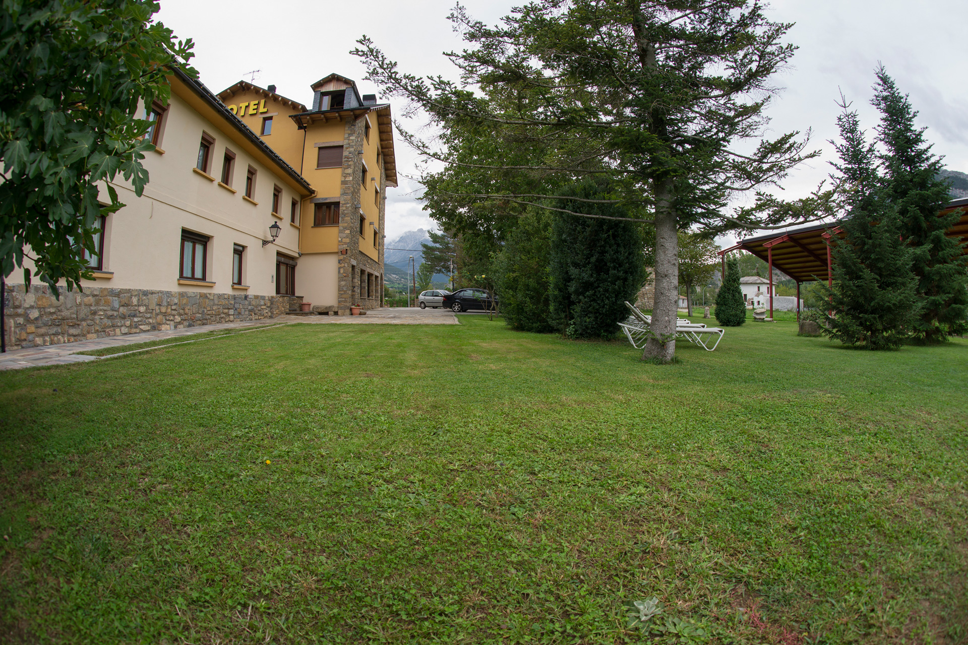 Hotel los Nogales - Campo (Huesca) - Pirineo Aragonés