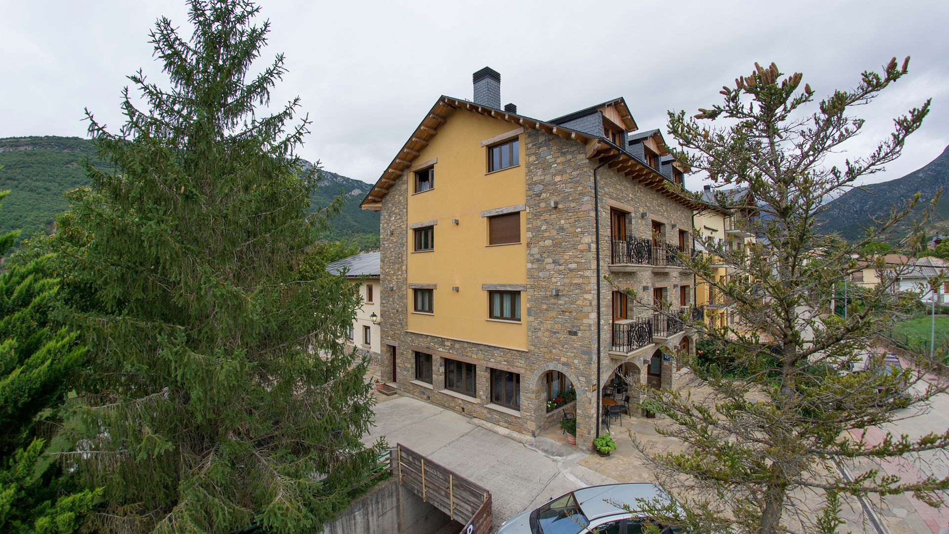 El hotel que buscas en el corazón del Pirineo